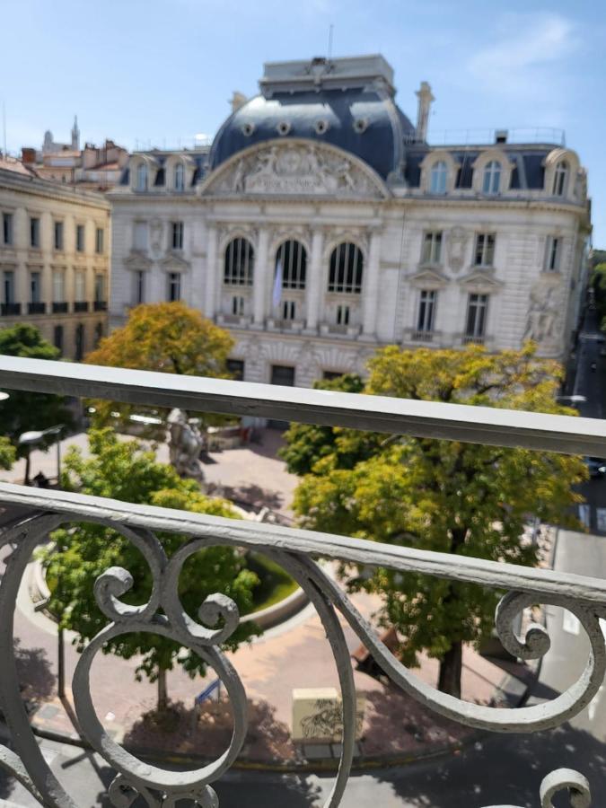 Logement Au Coeur De Marseille, Le Stassi Exterior photo